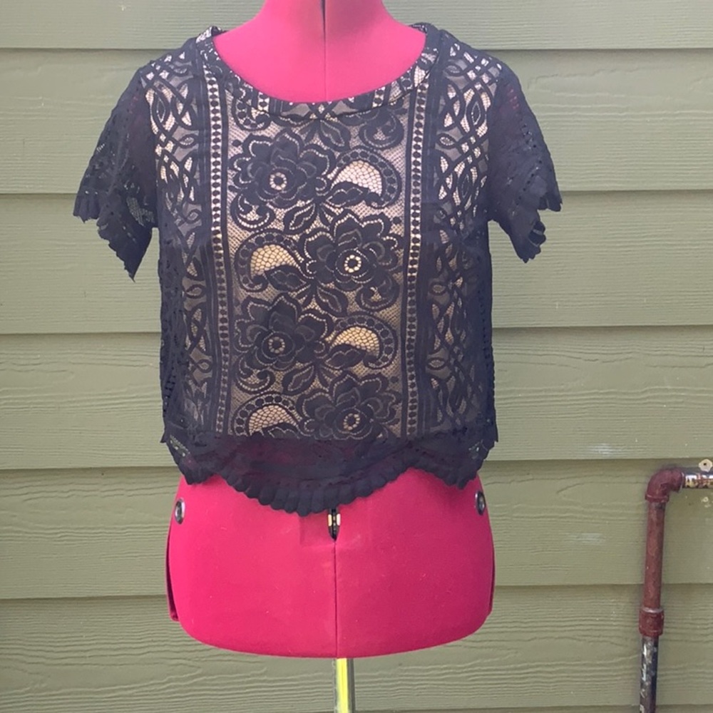 Lace crop top
